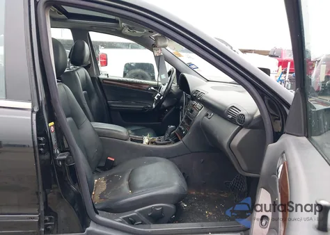 2003 Mercedes-Benz C 240 from USA, damaged, VIN WDBRF61J93E013920